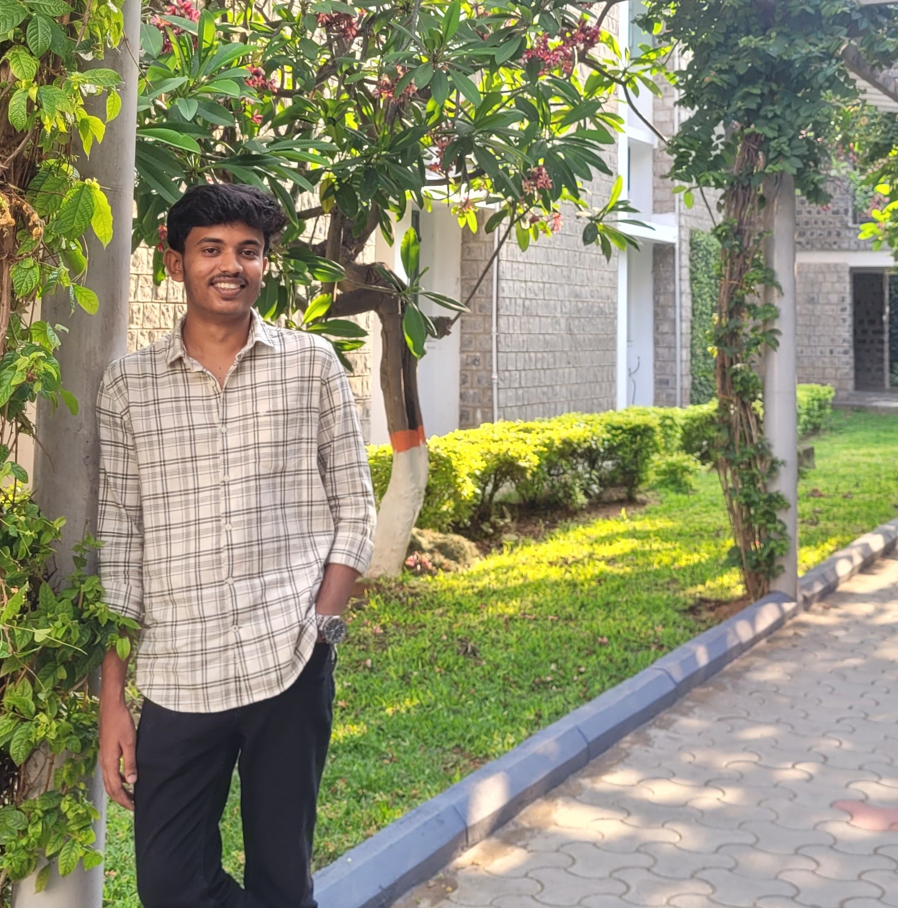 Thayanithi S